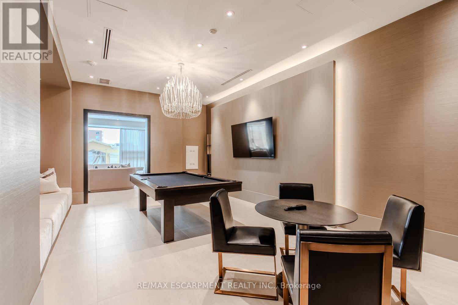 2102 - 2007 James Street, Burlington, Ontario L7R 0G7 - Photo 39 - W12553536