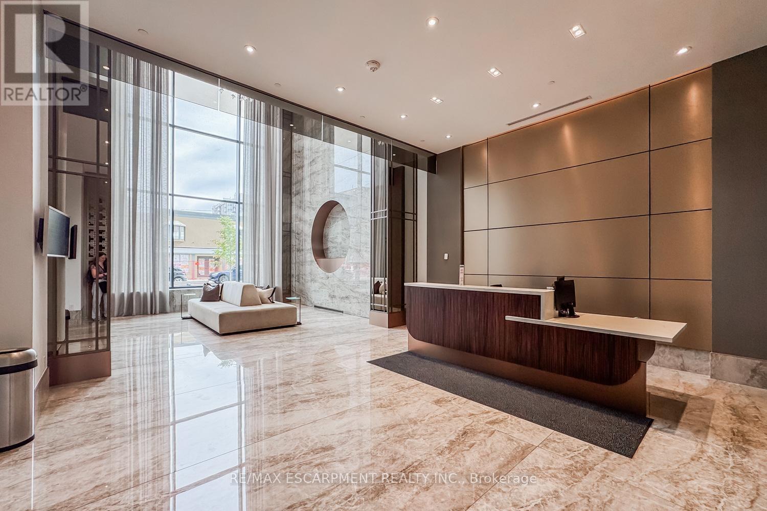 2102 - 2007 James Street, Burlington, Ontario L7R 0G7 - Photo 4 - W12553536