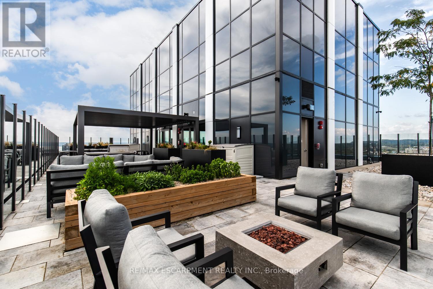 2102 - 2007 James Street, Burlington, Ontario L7R 0G7 - Photo 42 - W12553536