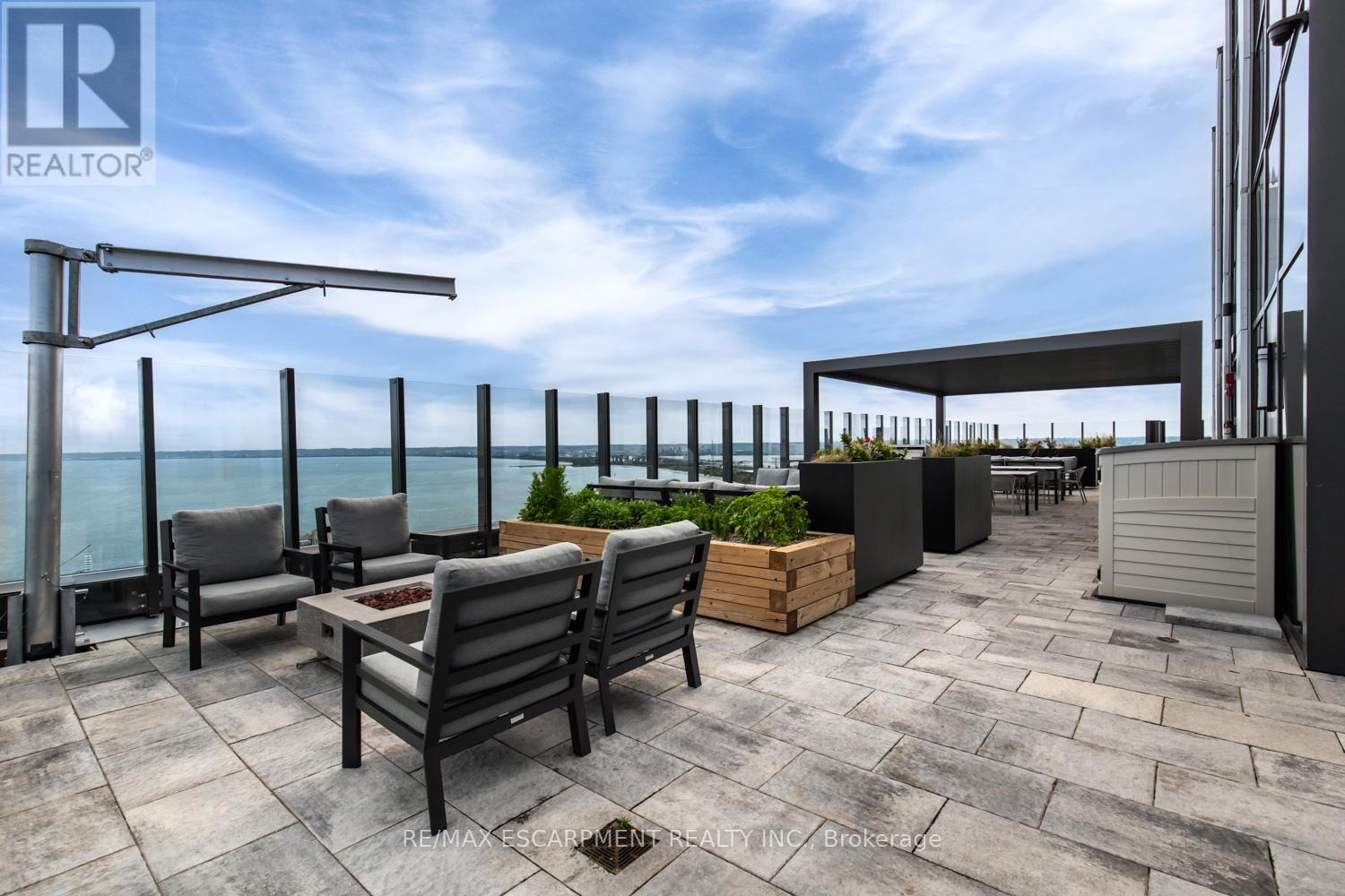 2102 - 2007 James Street, Burlington, Ontario L7R 0G7 - Photo 43 - W12553536