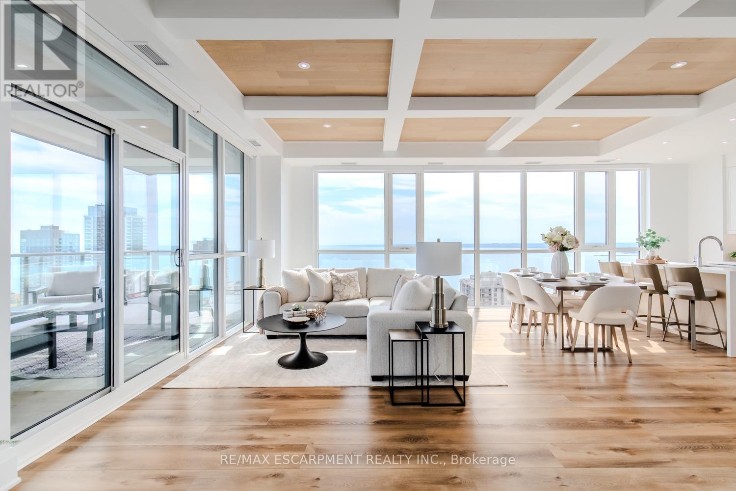 2102 - 2007 James Street, Burlington, Ontario L7R 0G7 - Photo 9 - W12553536