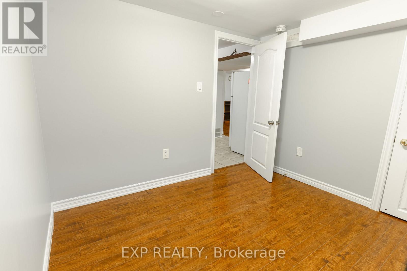 280 Wilson Avenue, Kitchener, Ontario  N2C 1H4 - Photo 31 - X12553514