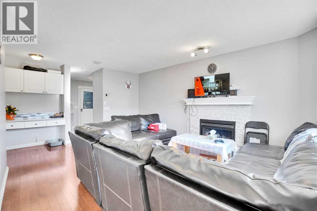 39 Saddleridge Close Ne, Calgary, Alberta  T3J 4X2 - Photo 4 - A2264832