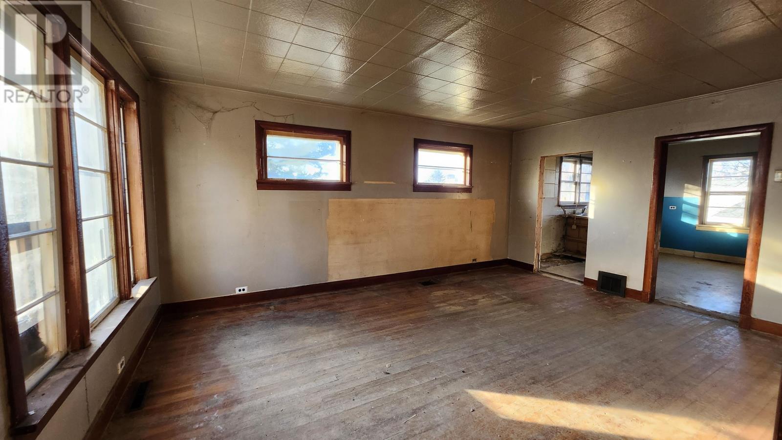 101 Charles Street, Kenora, Ontario P0X 1C0 - Photo 11 - TB253493