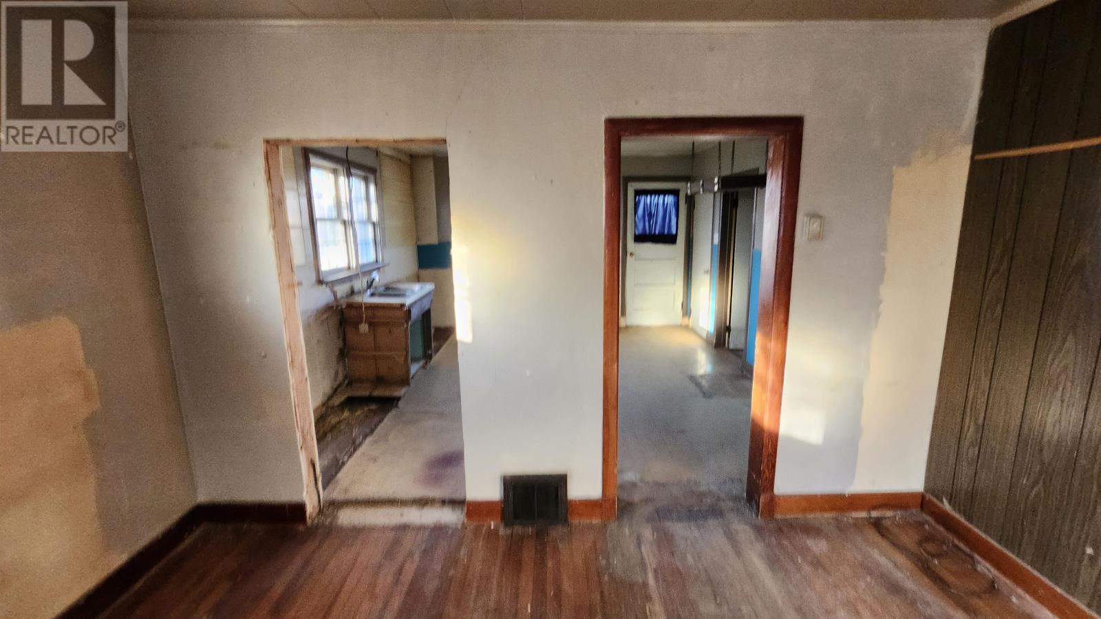 101 Charles Street, Kenora, Ontario P0X 1C0 - Photo 5 - TB253493