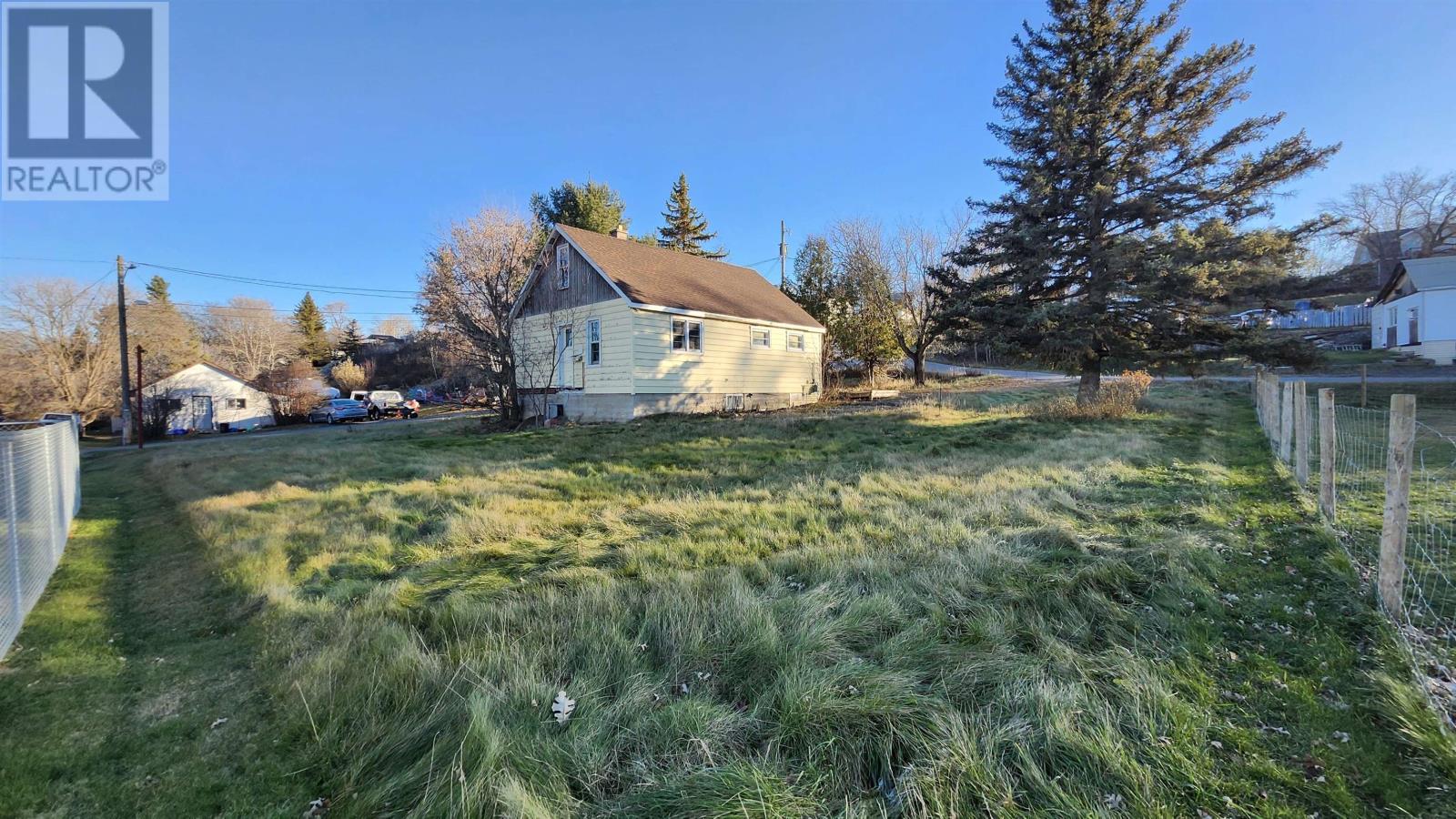 101 Charles Street, Kenora, Ontario P0X 1C0 - Photo 28 - TB253493