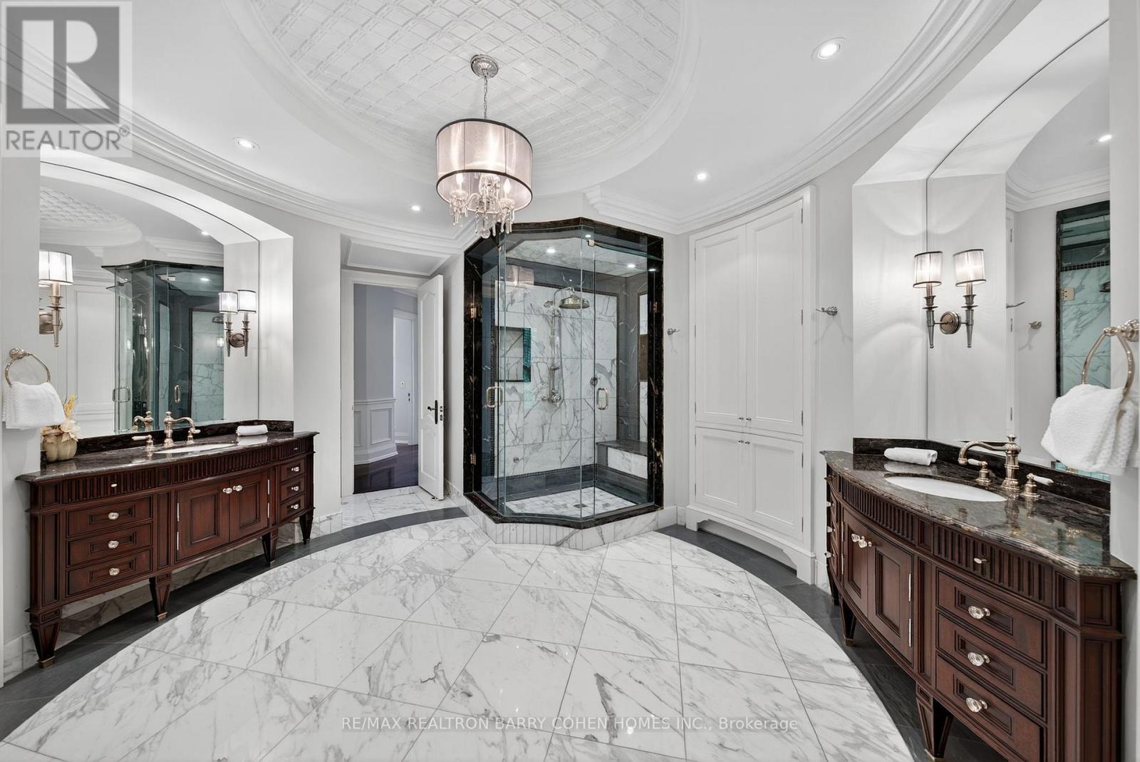 36 Old Yonge Street, Toronto, Ontario  M2P 1P7 - Photo 28 - C12438497