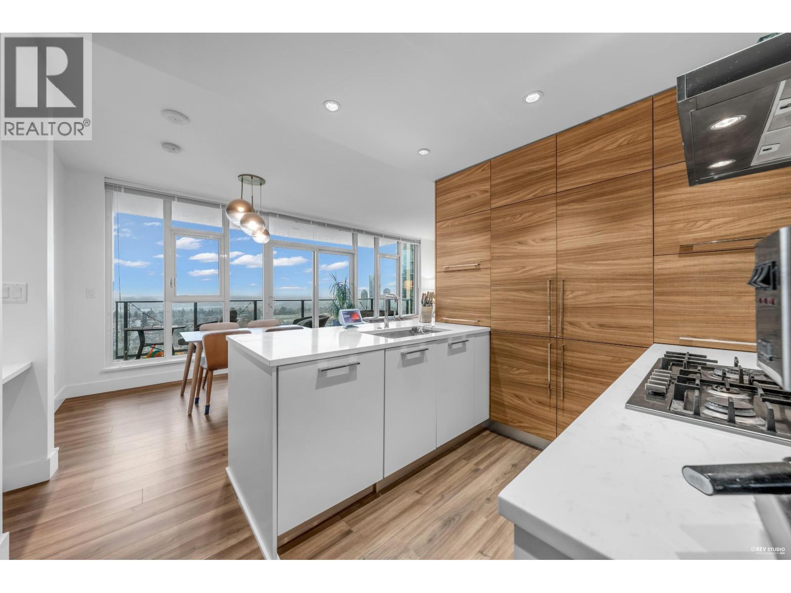 2010 7303 Noble Lane, Burnaby, British Columbia  V3N 0H2 - Photo 6 - R3068183