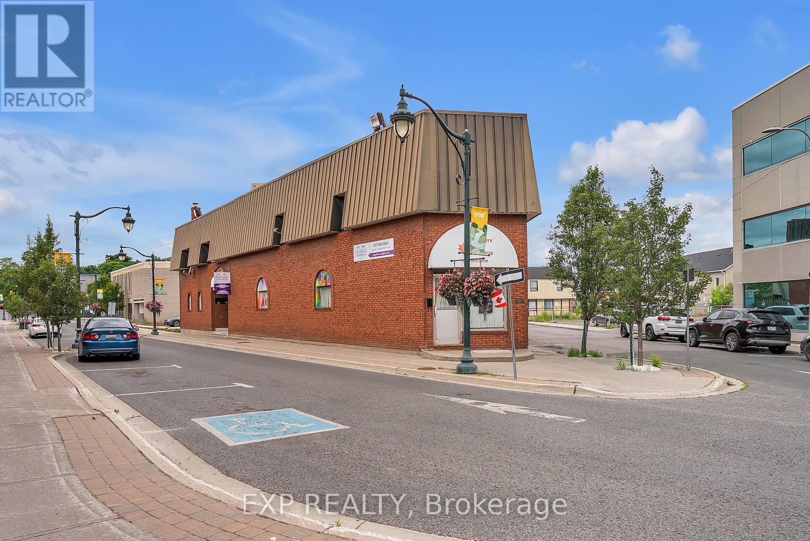 2 King Street, Quinte West, Ontario  K8V 3V7 - Photo 1 - X12453929