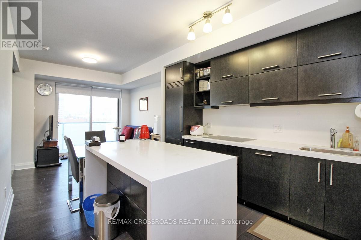 1903 - 1080 Bay Street, Toronto, Ontario  M5S 0A5 - Photo 3 - C12553546