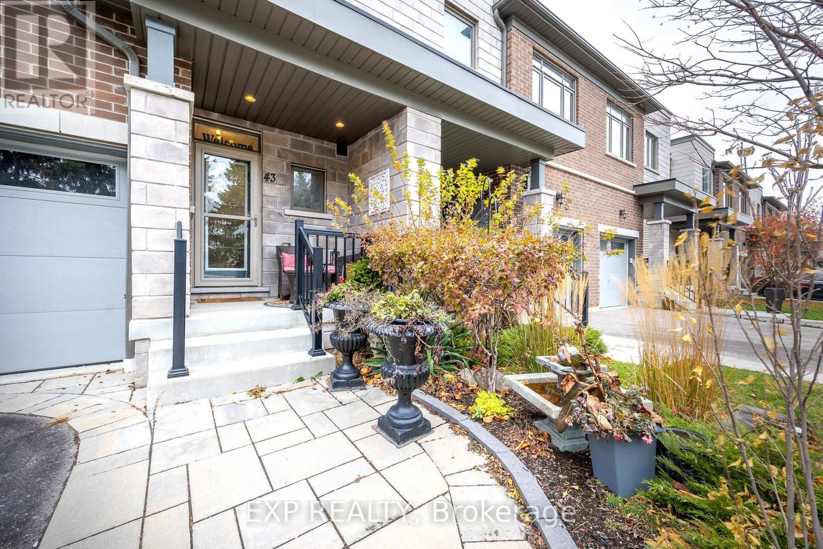 43 Longshore Way, Whitby, Ontario  L1N 0M1 - Photo 4 - E12553554