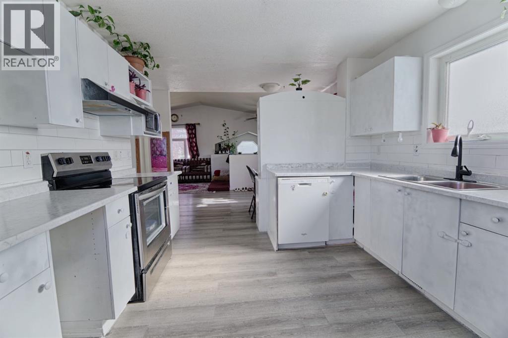 148 Jerry Potts Boulevard W, Lethbridge, Alberta  T1K 7G7 - Photo 8 - A2265167