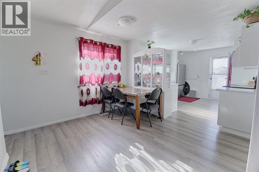 148 Jerry Potts Boulevard W, Lethbridge, Alberta  T1K 7G7 - Photo 3 - A2265167