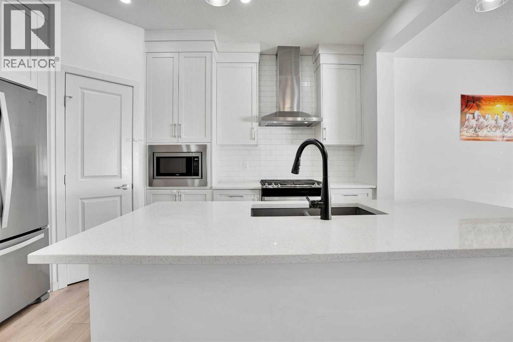 1517 Bayview Point Sw, Airdrie, Alberta  T4B 5K1 - Photo 11 - A2266938