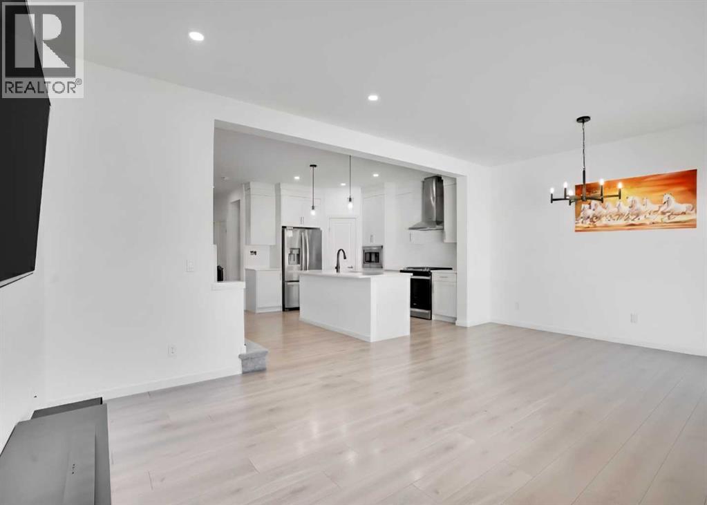 1517 Bayview Point Sw, Airdrie, Alberta  T4B 5K1 - Photo 14 - A2266938