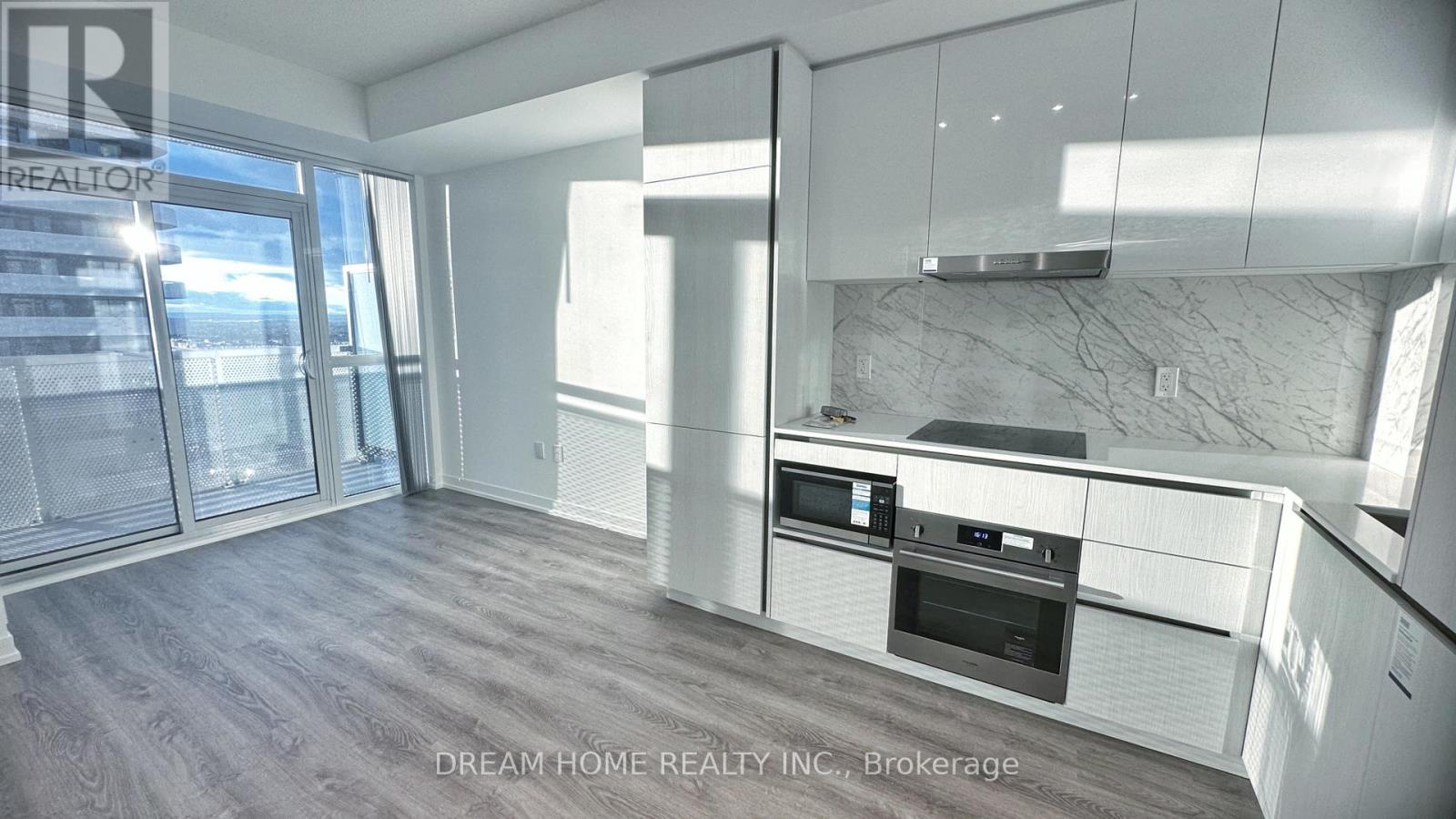 1915 - 8 Interchange Way, Vaughan, Ontario  L4K 0R2 - Photo 14 - N12553558