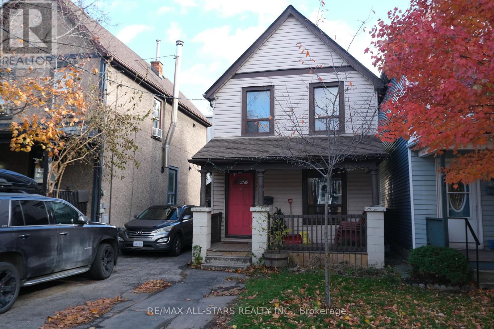 26 Niagara Street, Hamilton, Ontario  L8L 6A2 - Photo 2 - X12553552