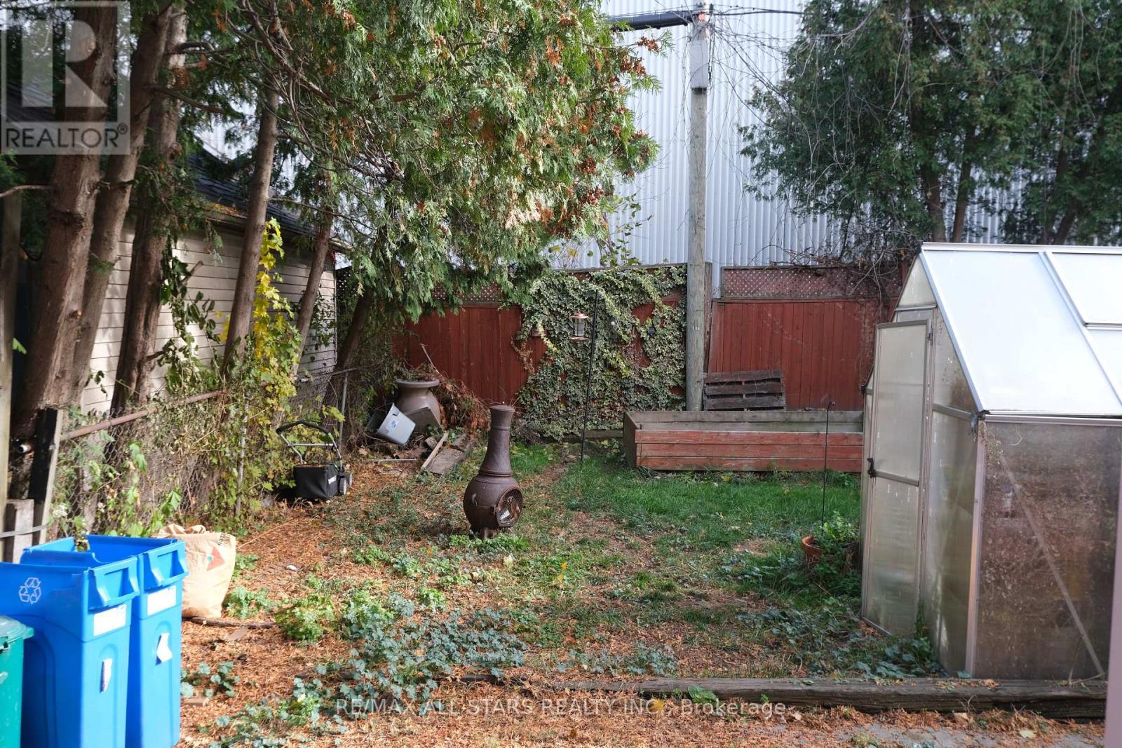 26 Niagara Street, Hamilton, Ontario  L8L 6A2 - Photo 7 - X12553552