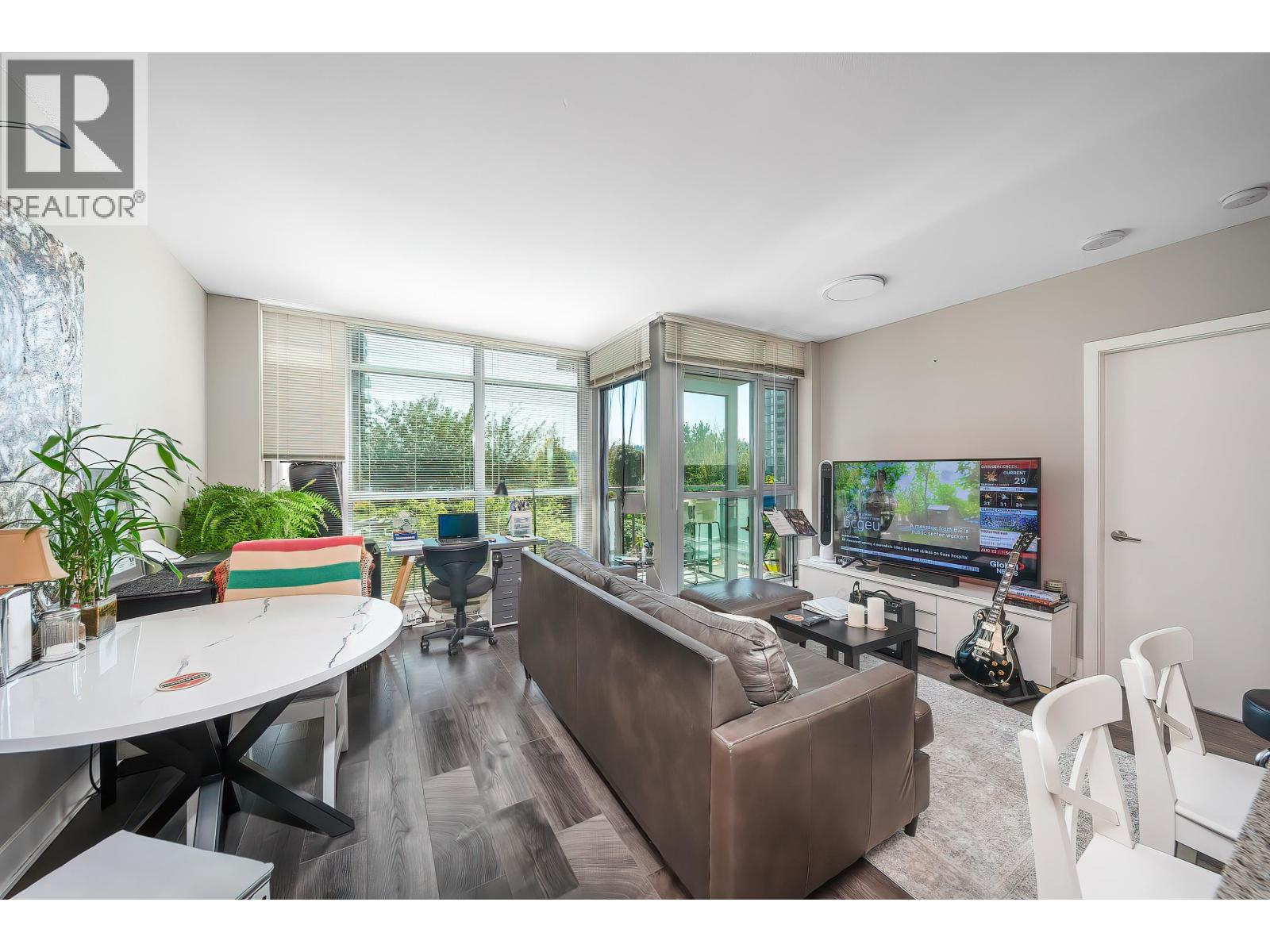 608 3008 Glen Drive, Coquitlam, British Columbia  V3B 0J5 - Photo 6 - R3060175