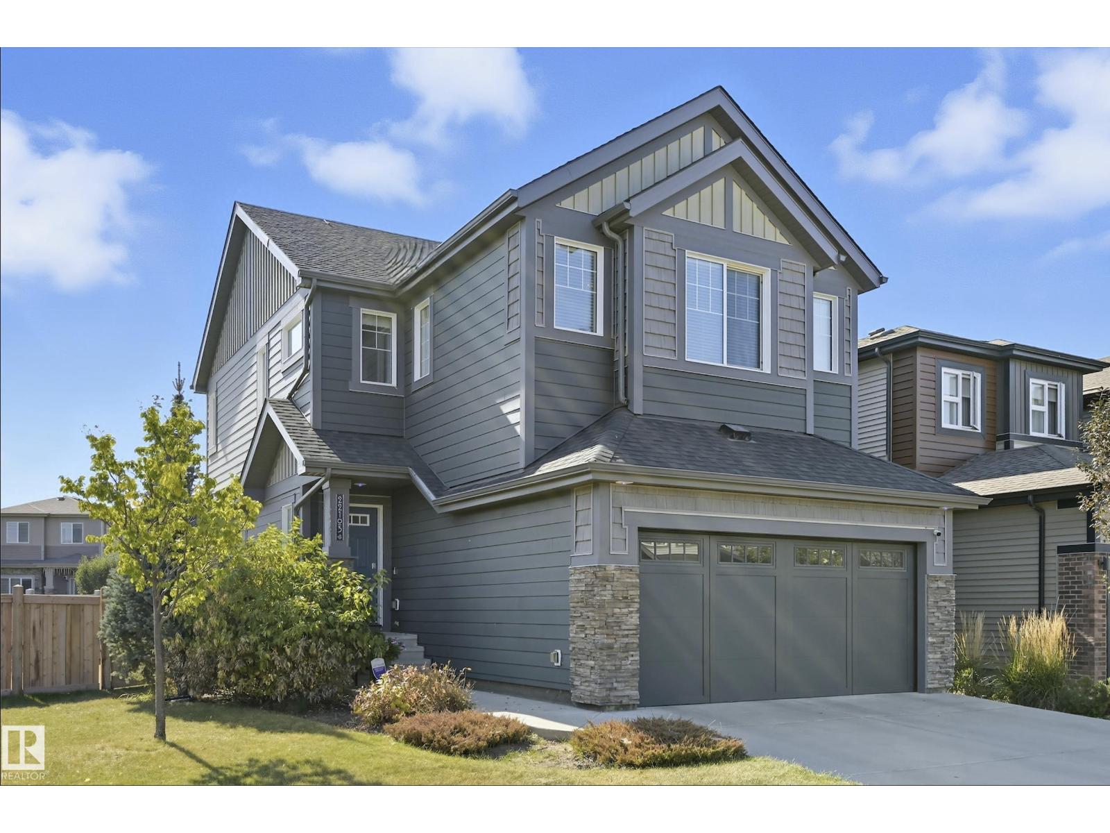 22103 87 Av Nw, Edmonton, Alberta  T5T 7H7 - Photo 2 - E4466042