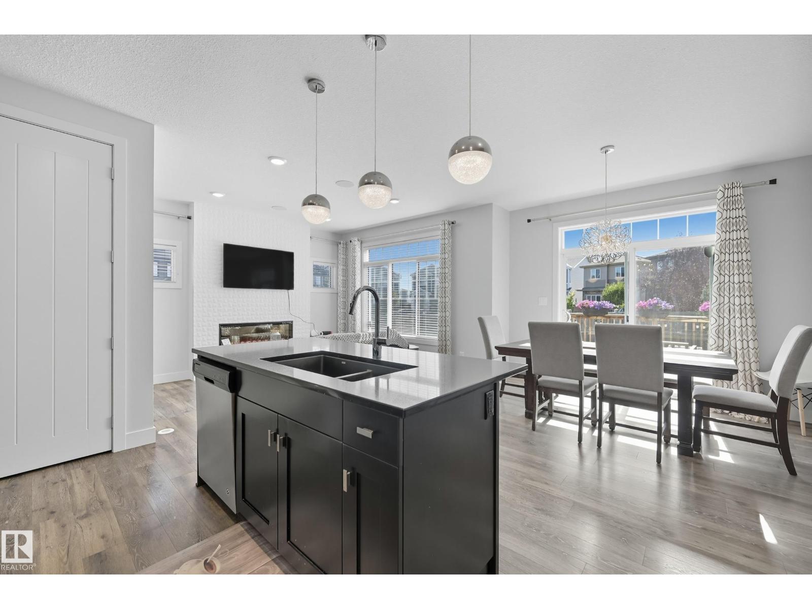 22103 87 Av Nw, Edmonton, Alberta  T5T 7H7 - Photo 8 - E4466042