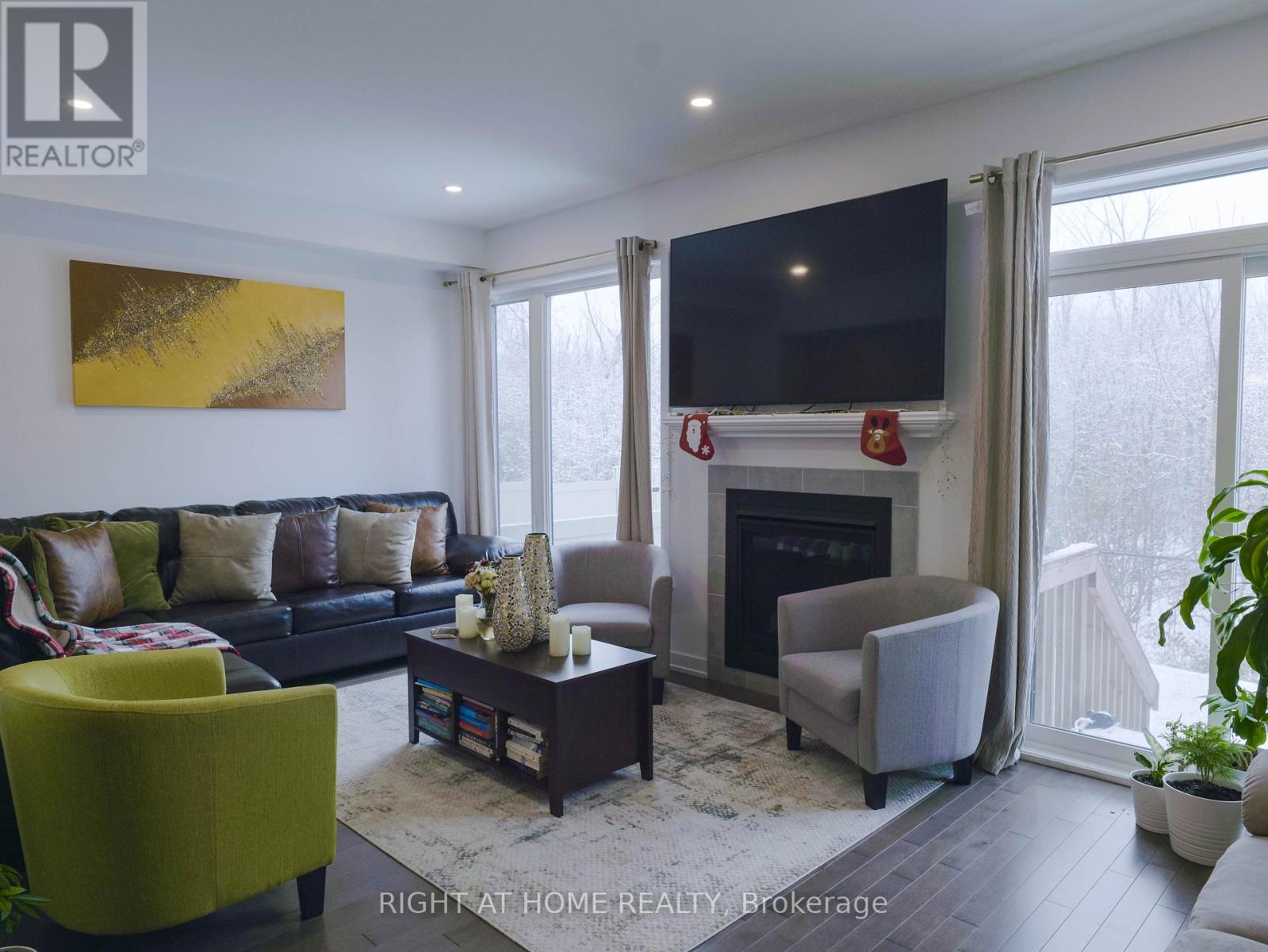 149 Wabikon Crescent, Ottawa, Ontario K1X 0H8 - Photo 12 - X12553574