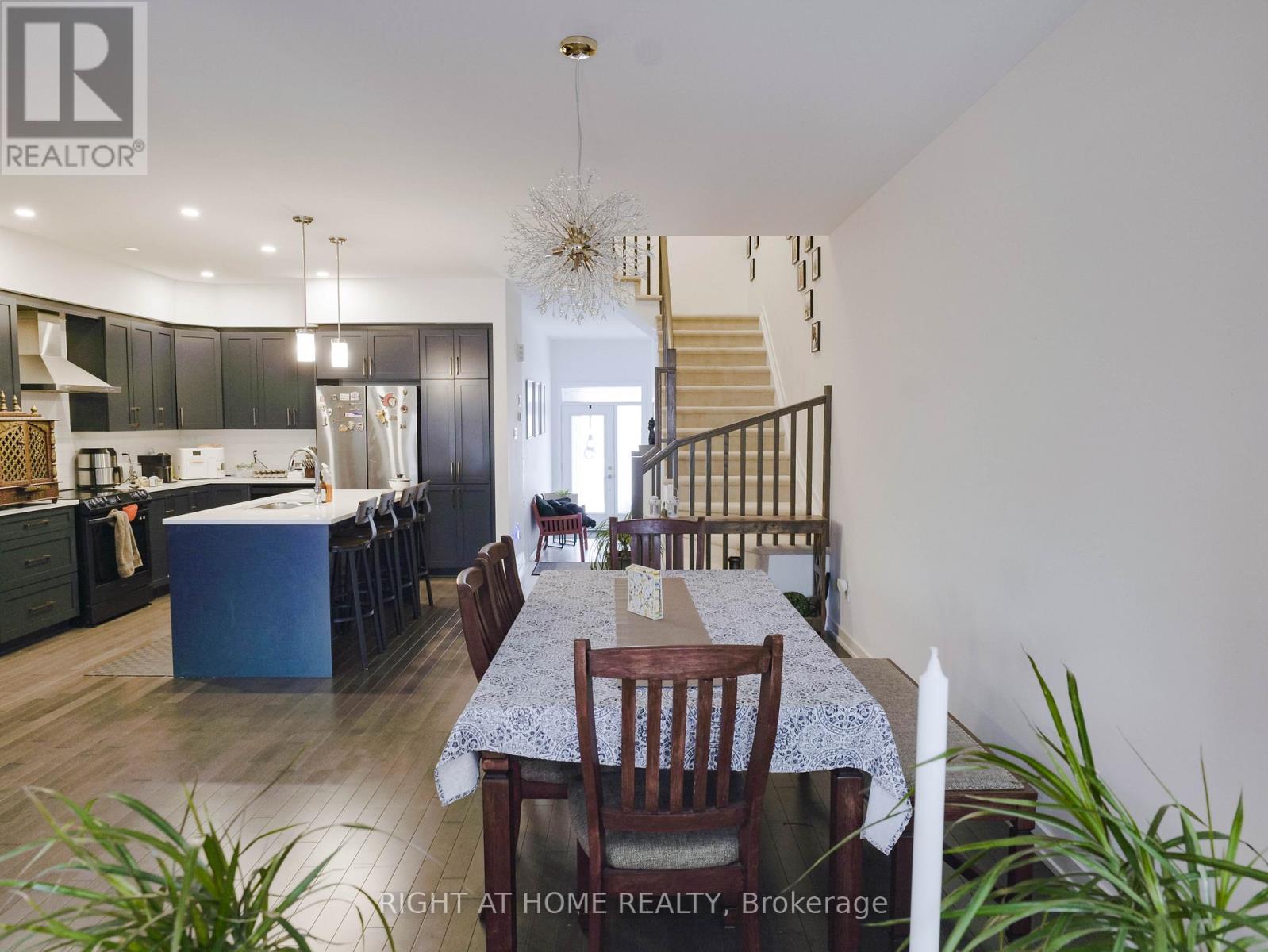 149 Wabikon Crescent, Ottawa, Ontario K1X 0H8 - Photo 18 - X12553574