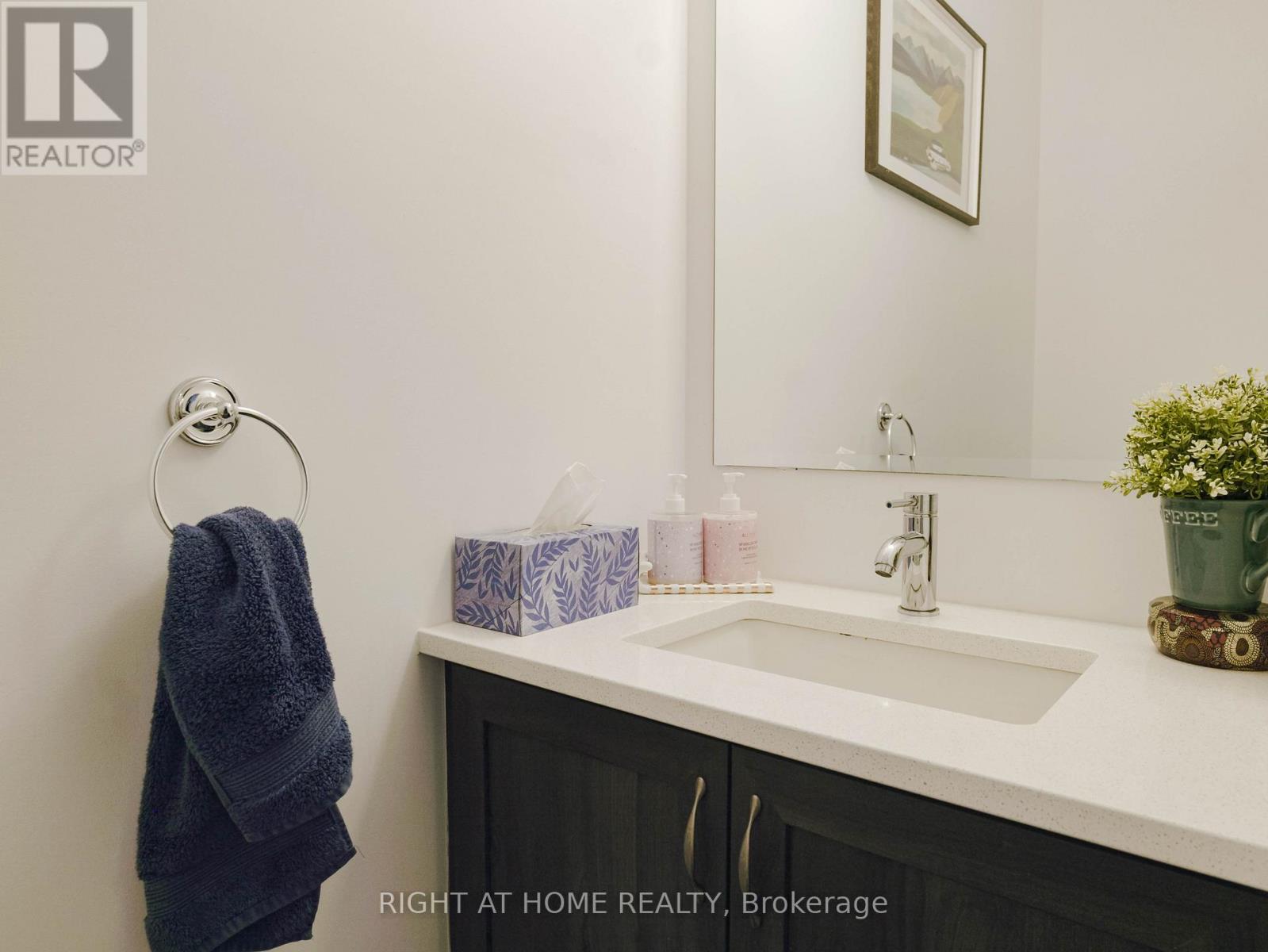 149 Wabikon Crescent, Ottawa, Ontario K1X 0H8 - Photo 20 - X12553574