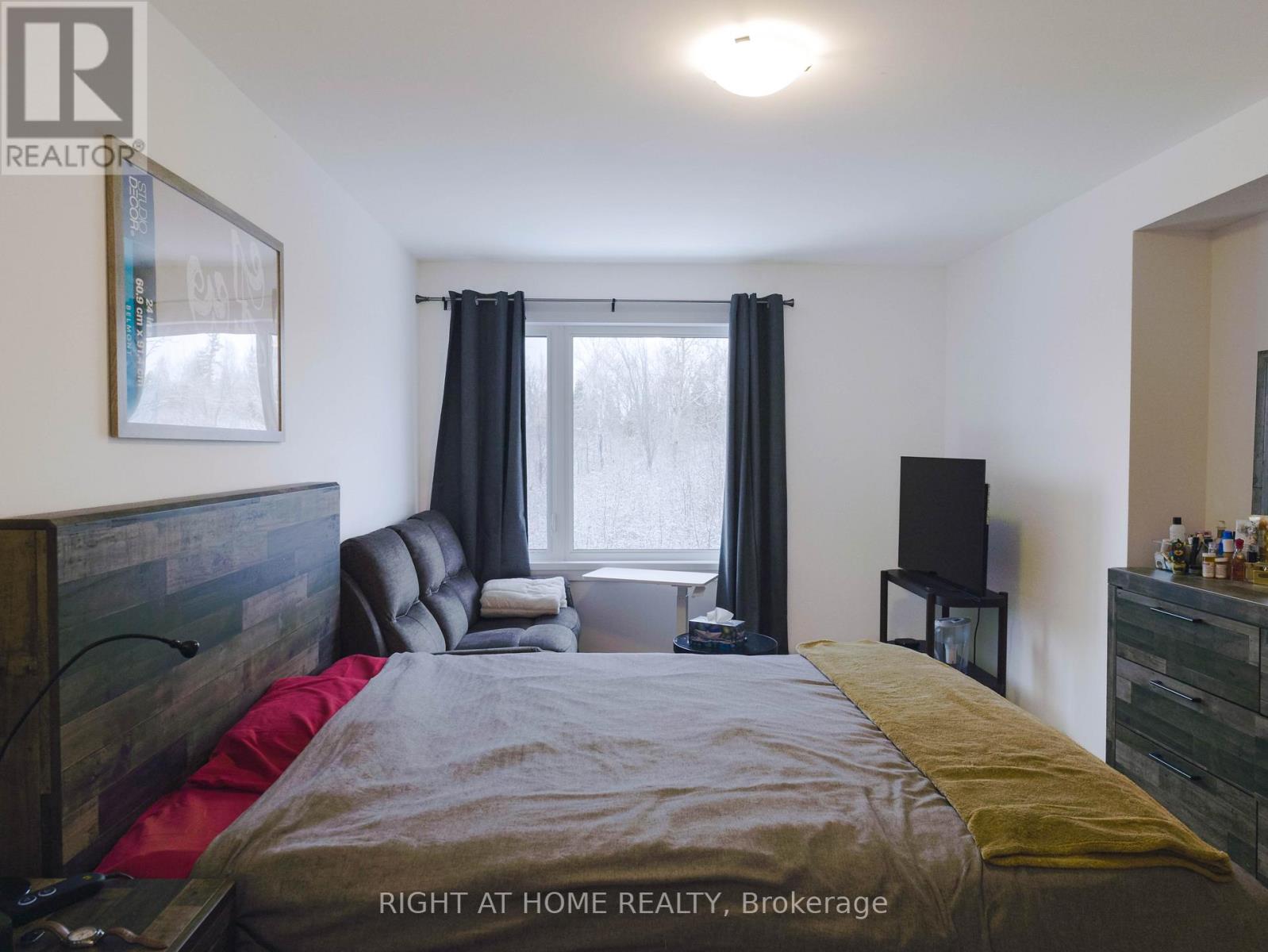 149 Wabikon Crescent, Ottawa, Ontario K1X 0H8 - Photo 24 - X12553574