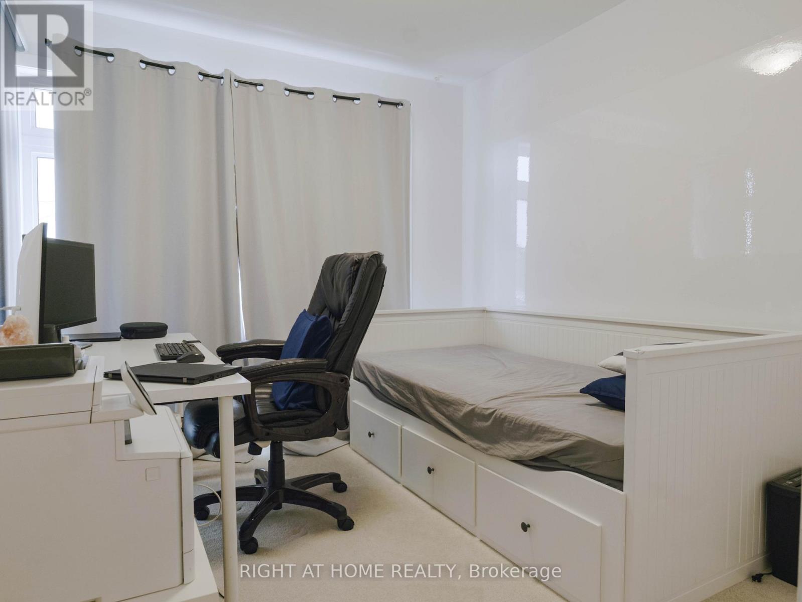 149 Wabikon Crescent, Ottawa, Ontario K1X 0H8 - Photo 31 - X12553574