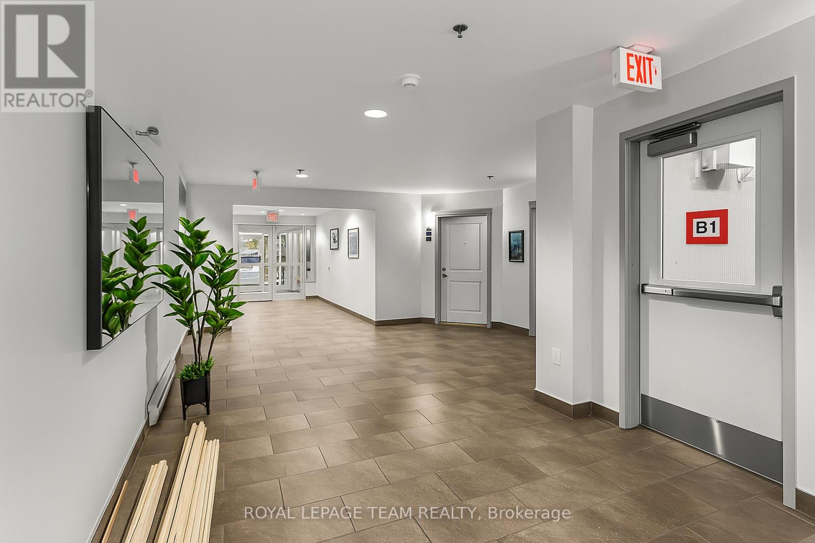 104 - 151 Potts Private, Ottawa, Ontario  K4A 0V7 - Photo 5 - X12553590