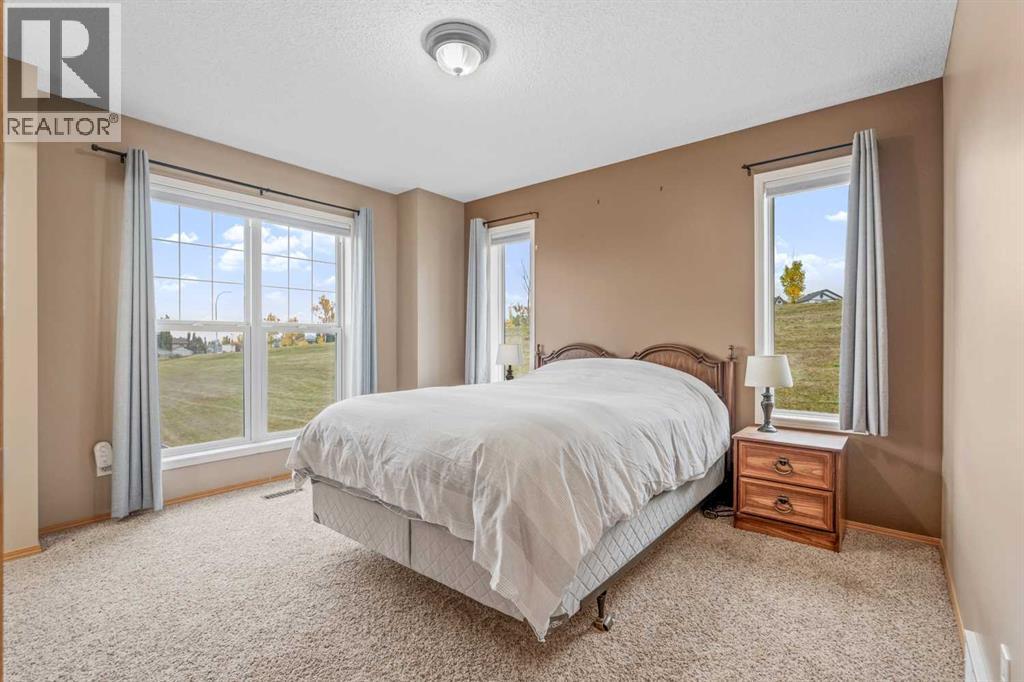 229 Hidden Hills Place Nw, Calgary, Alberta  T3A 6E3 - Photo 22 - A2260967