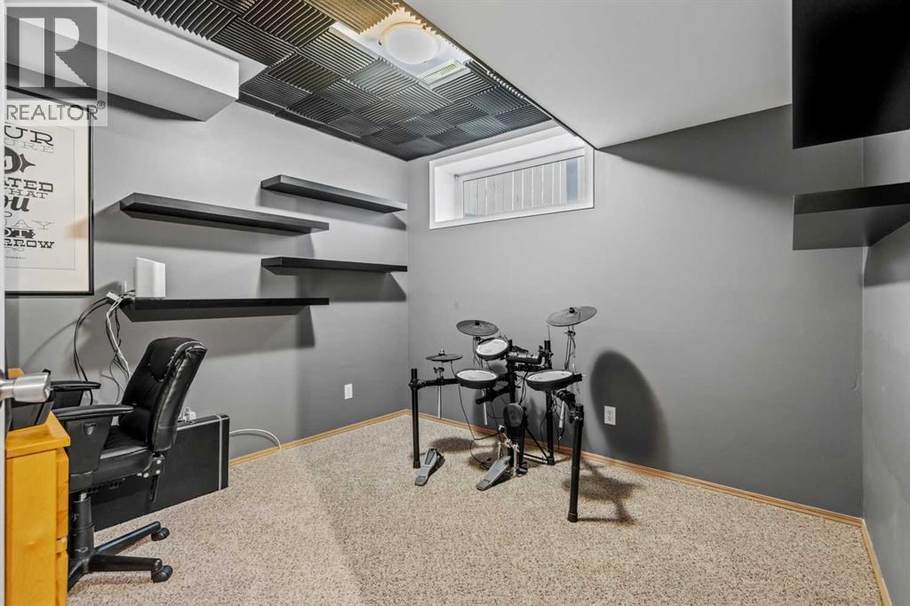 229 Hidden Hills Place Nw, Calgary, Alberta  T3A 6E3 - Photo 34 - A2260967