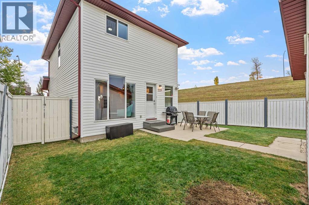 229 Hidden Hills Place Nw, Calgary, Alberta  T3A 6E3 - Photo 41 - A2260967