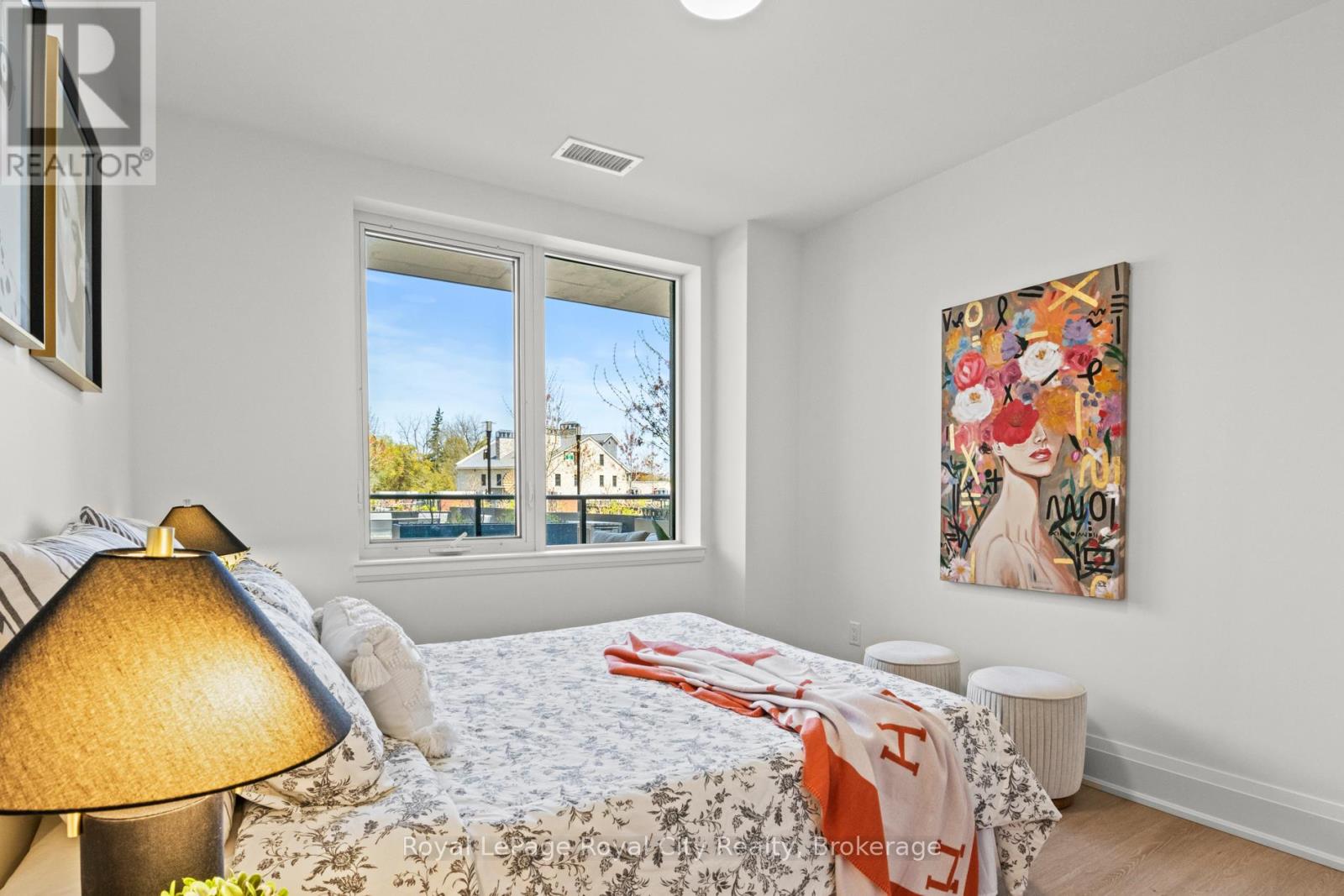 110 - 6523 Wellington 7 Road, Centre Wellington, Ontario N0B 1S0 - Photo 10 - X12553586