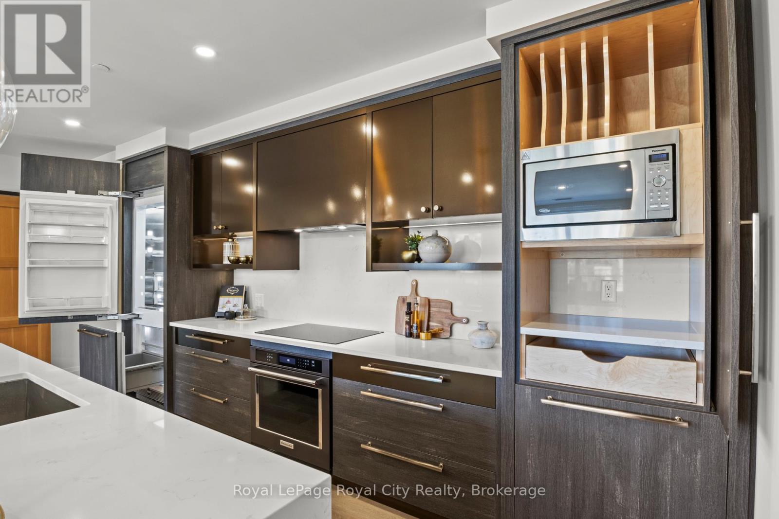 110 - 6523 Wellington 7 Road, Centre Wellington, Ontario N0B 1S0 - Photo 5 - X12553586