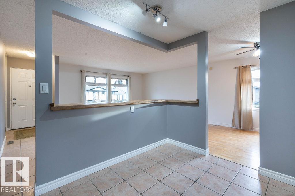 15224 117 St Nw, Edmonton, Alberta  T5X 1R5 - Photo 11 - E4466043