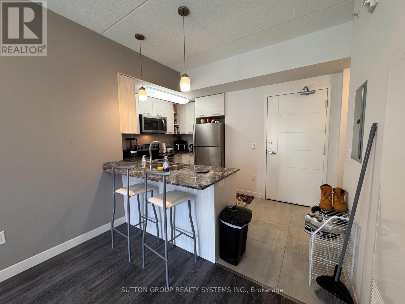 517 - 251 Helmlock Street, Waterloo, Ontario  N2L 0H2 - Photo 10 - X12553562