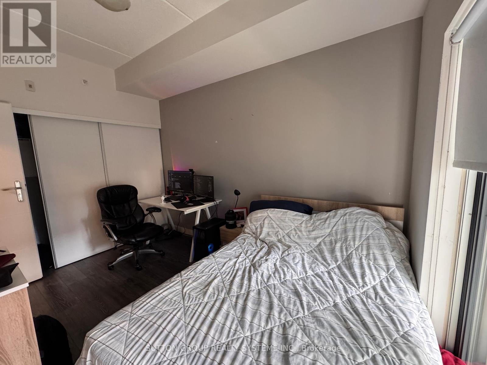 517 - 251 Helmlock Street, Waterloo, Ontario  N2L 0H2 - Photo 12 - X12553562