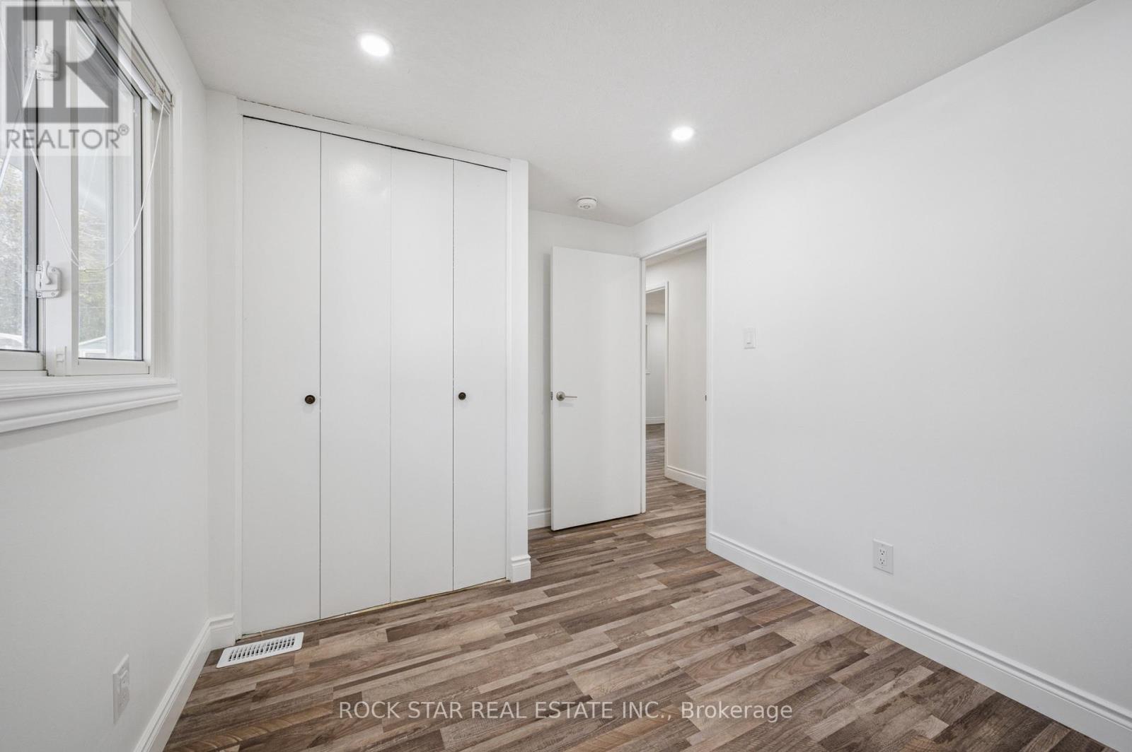 118 Selkirk Drive, Kitchener, Ontario  N2E 1M4 - Photo 15 - X12553592