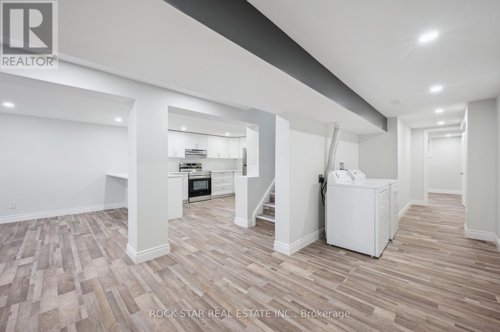 118 Selkirk Drive, Kitchener, Ontario  N2E 1M4 - Photo 32 - X12553592