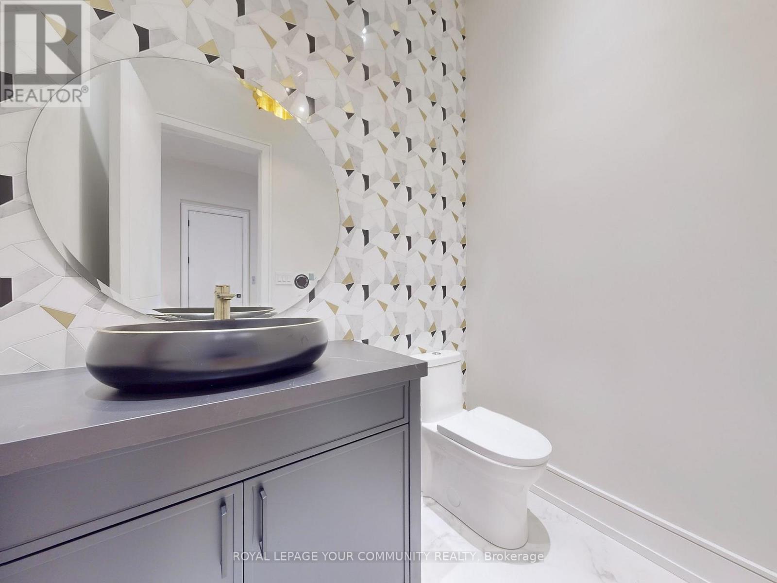 117 A Crestwood Road, Vaughan, Ontario L4J 1A7 - Photo 22 - N12549550