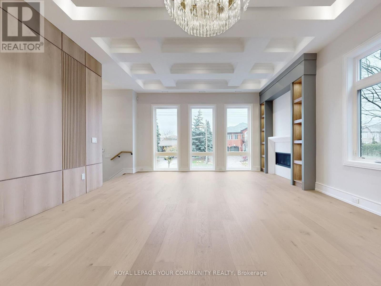 117 A Crestwood Road, Vaughan, Ontario L4J 1A7 - Photo 15 - N12549550