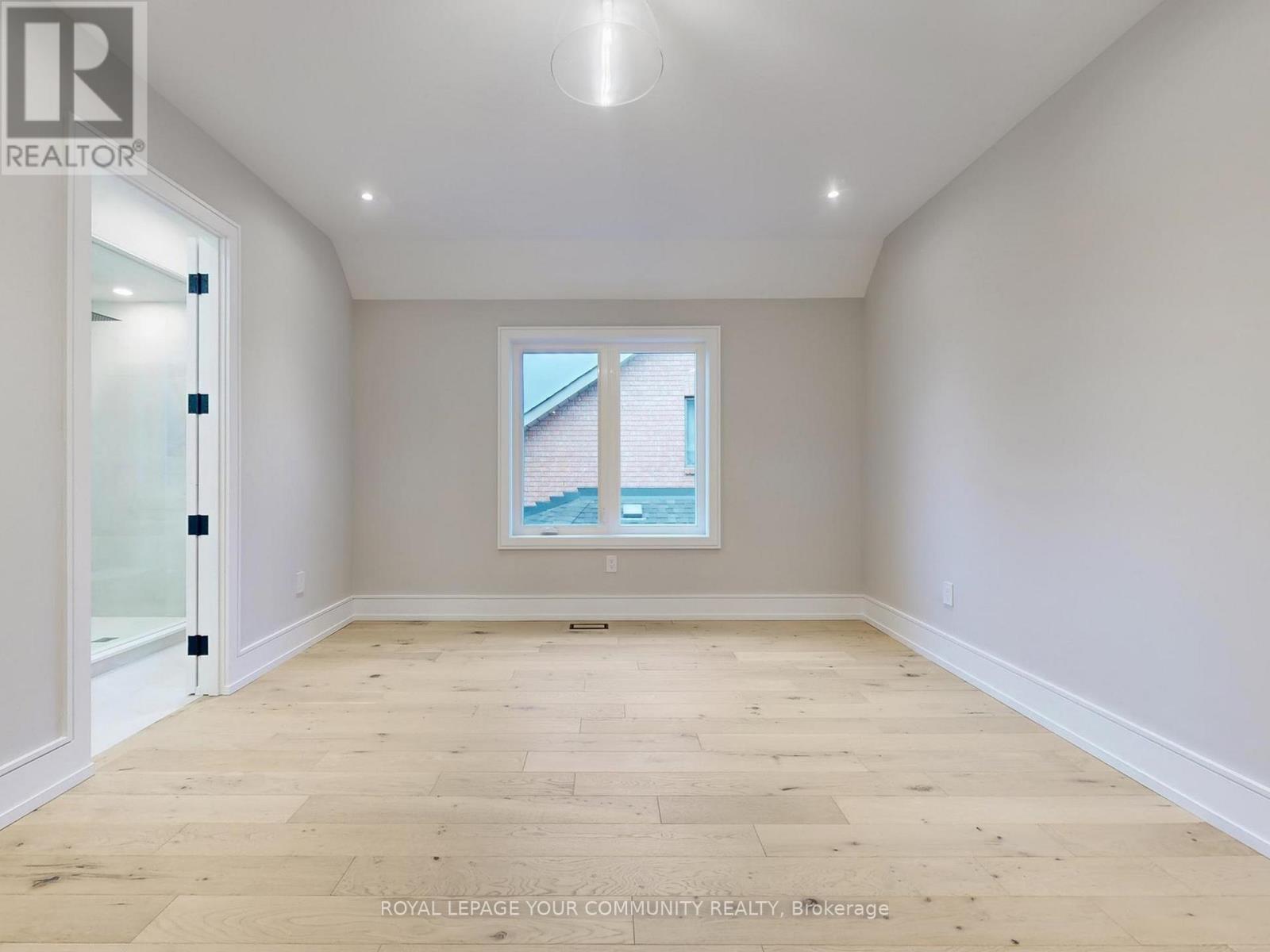 117 A Crestwood Road, Vaughan, Ontario L4J 1A7 - Photo 37 - N12549550