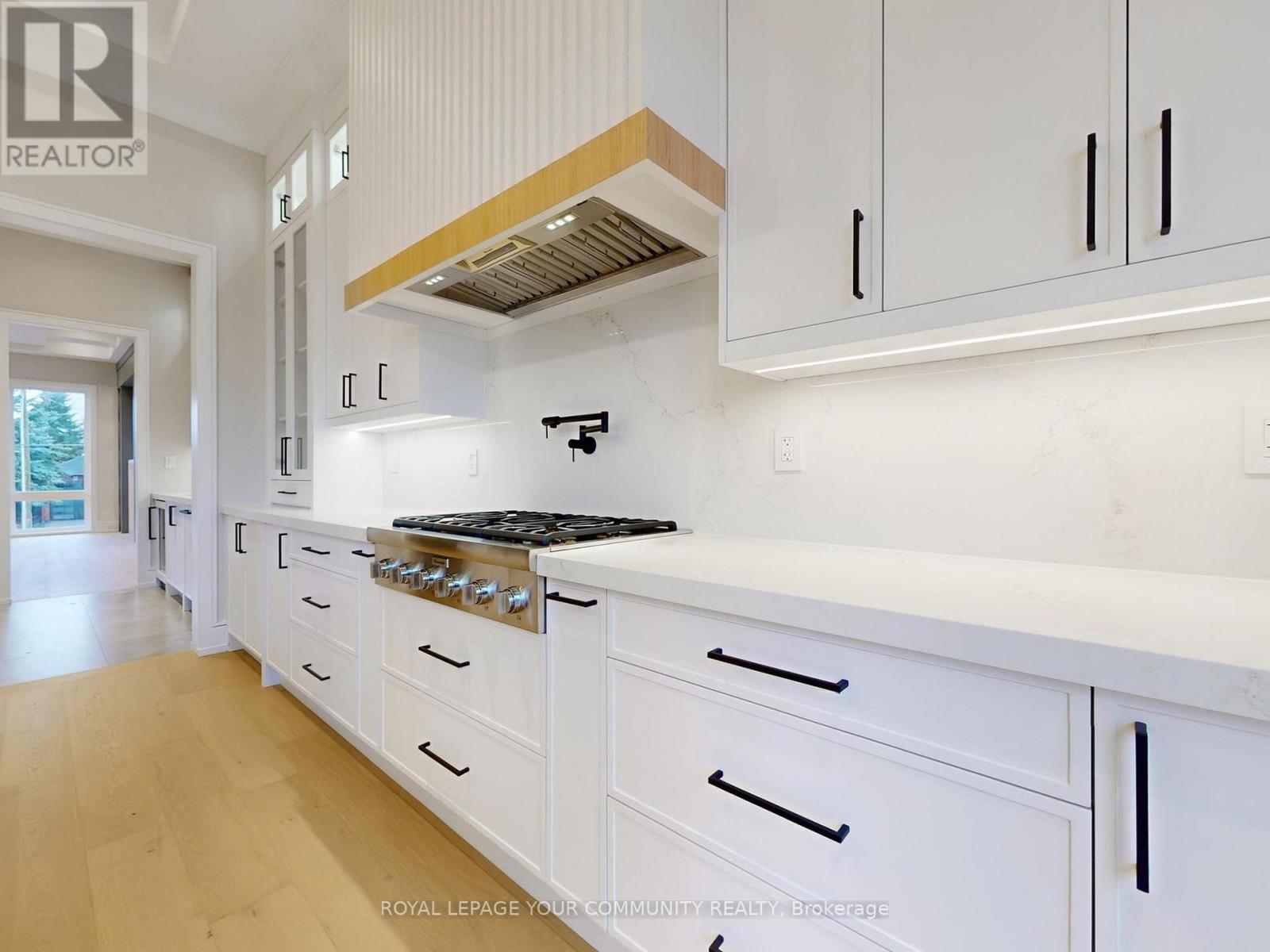 117 A Crestwood Road, Vaughan, Ontario L4J 1A7 - Photo 8 - N12549550