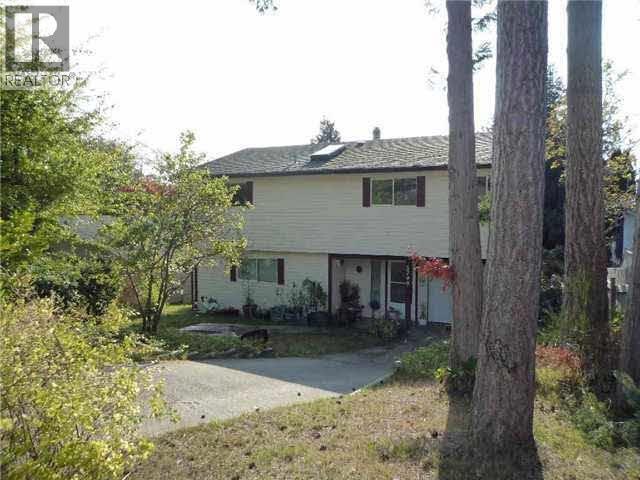 5799 Anchor Road, Sechelt, British Columbia  V0N 3A0 - Photo 1 - R3068128