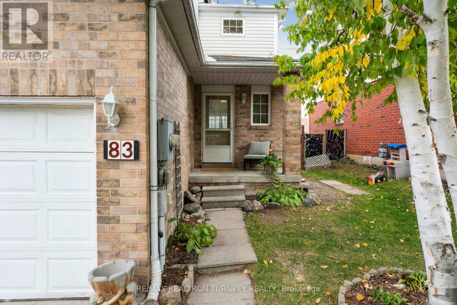 83 Pickett Crescent, Barrie, Ontario  L4N 8C1 - Photo 2 - S12466329