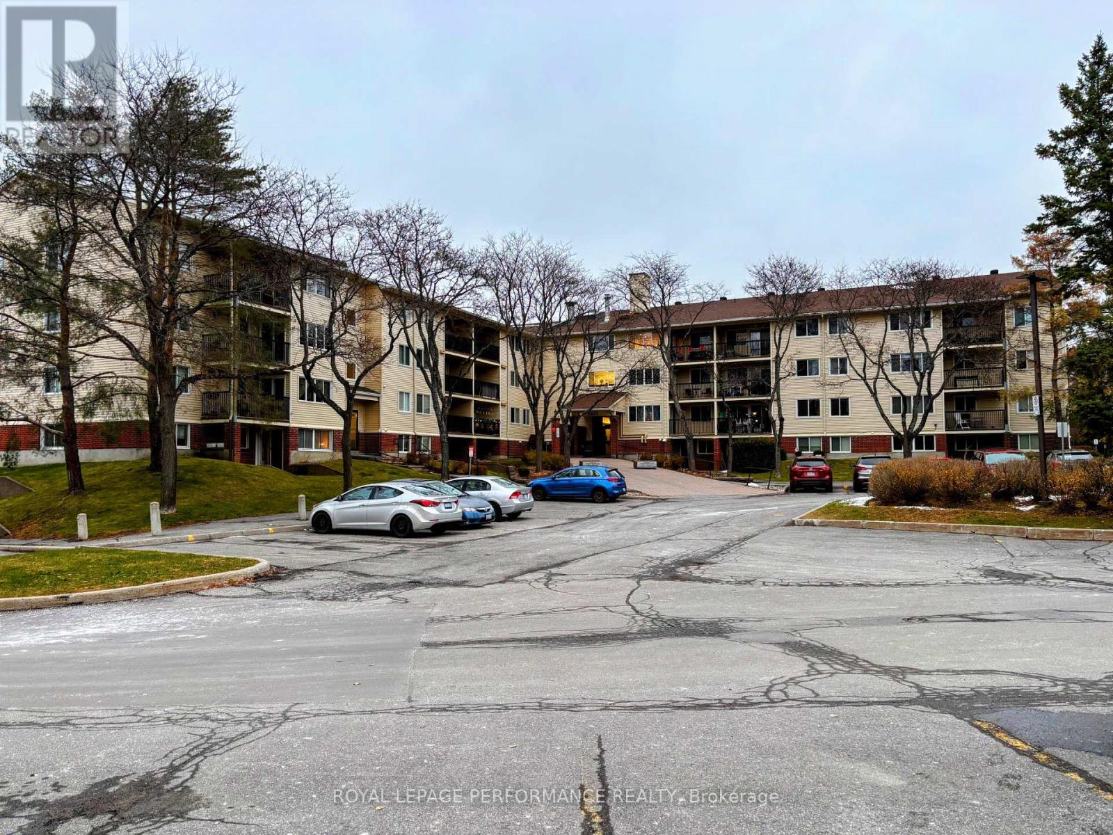 112 - 6470 BILBERRY DRIVE, Ottawa, Ontario