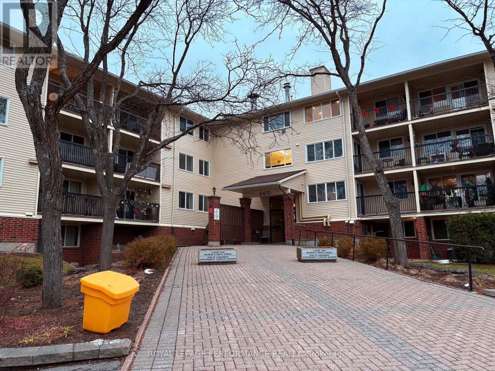 112 - 6470 Bilberry Drive, Ottawa, Ontario K1C 4P1 - Photo 2 - X12549994