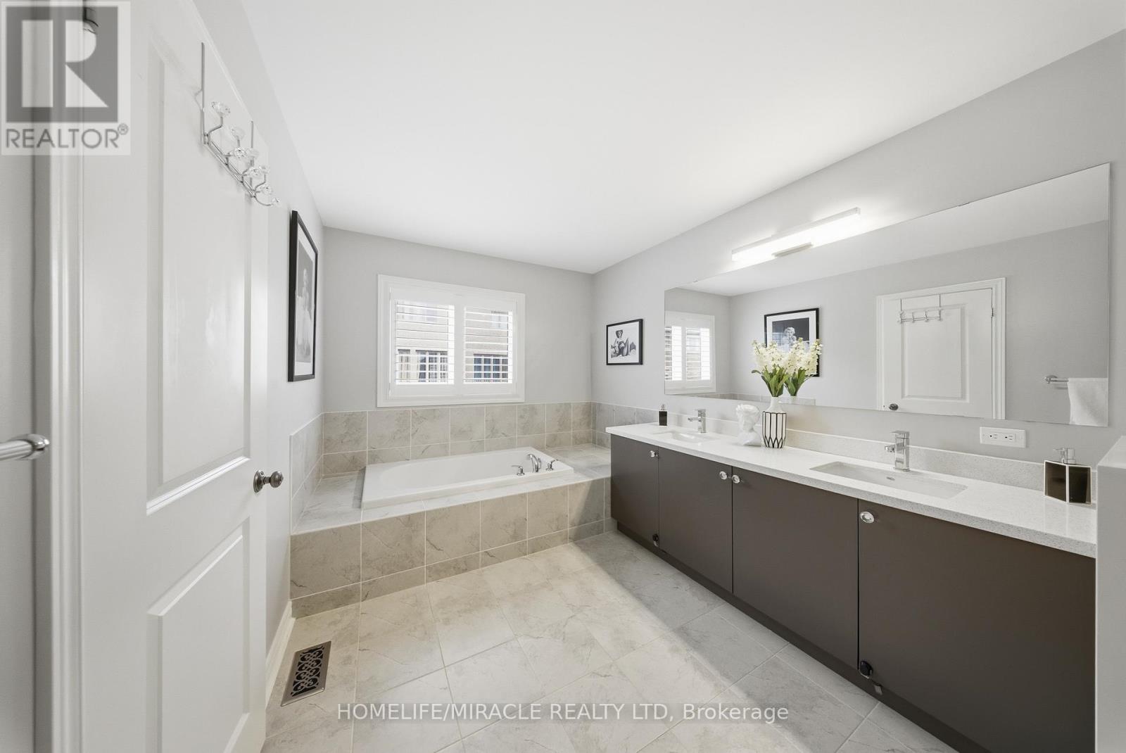 79 Willoughby Way, New Tecumseth, Ontario  L9R 0P4 - Photo 28 - N12553602